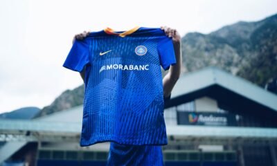 La nova samarreta tricolor per la temporada 23/24. / FC ANDORRA