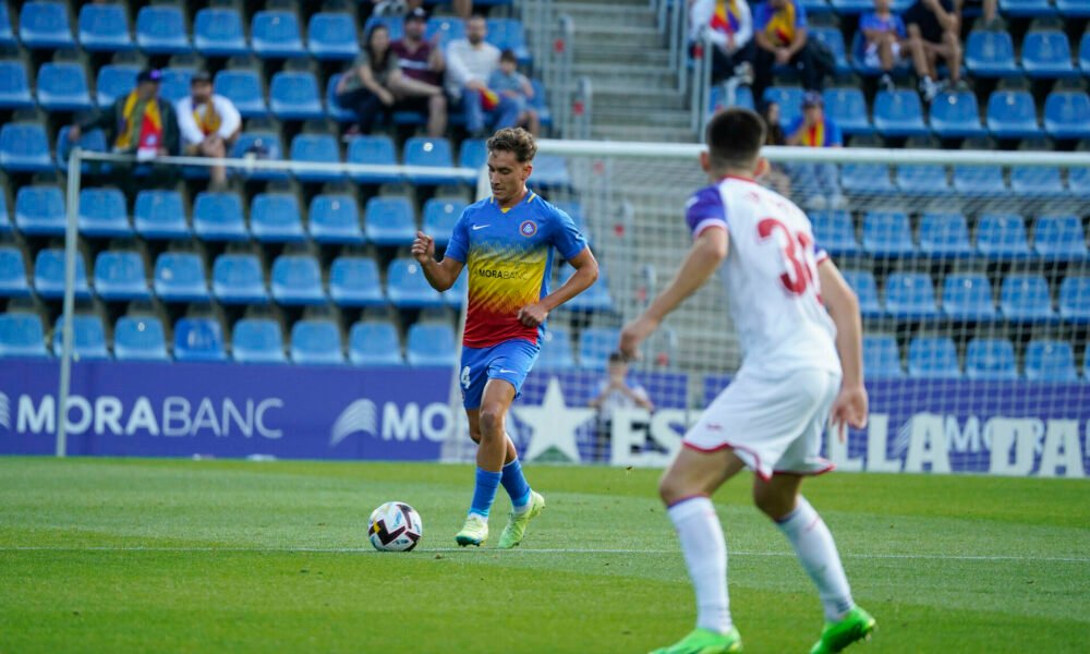 Álex Petxarromán durant un partit de la passada temporada