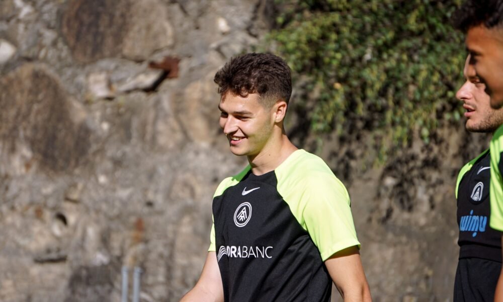 Mika Màrmol en un entrenament de l'Andorra aquesta temporada