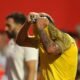Un jugador de l'Andorra desesperat després de la derrota davant el Mirandés / FCA