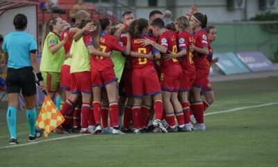 La selecció celebrant un dels gols davant Moldàvia / FAF