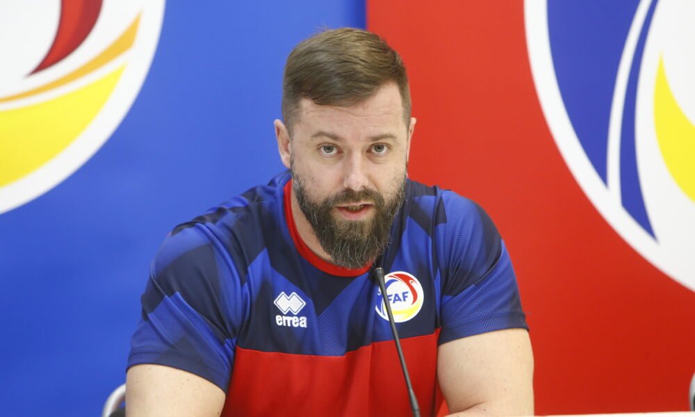 José Martín, seleccionador andorrà en la roda de premsa prèvia al partit de demà davant Letònia / FAF