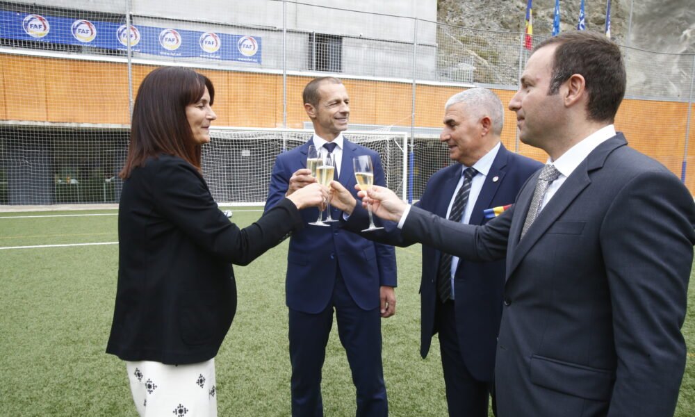 La ministre de Cultura i Esports, Mònica Bonell, a La Massana en la inaguració del CE Francesc Vila amb el president de la UEFA, el de la FAF i representants de la FIFA /FAF