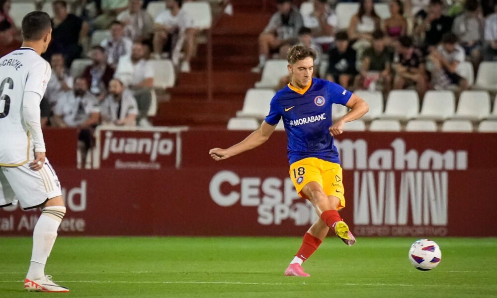 Petxarromán en el partit d'Albacete j8