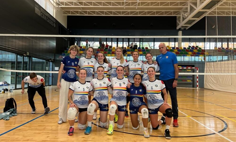 L'equip femení del CV Encamp després de guanyar a Martorell