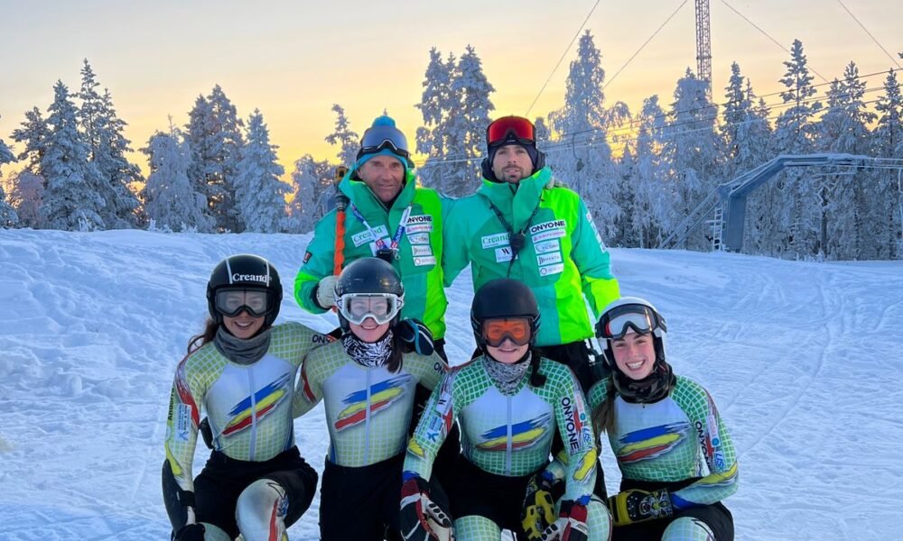 El grup femení a Storklinten, d'esquerra a dreta i de dalt a baix_Paci, Alayrach, Mijares, Medina, Caminal i Garcia / FAE