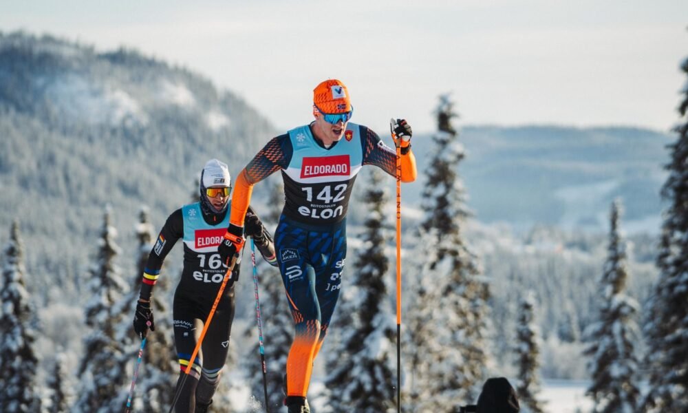 Irineu Esteve, als 10km clàssic FIS de Beitostoelen, darrere del noruec Petter Stakston_02_FOTO Sebastian Loraas