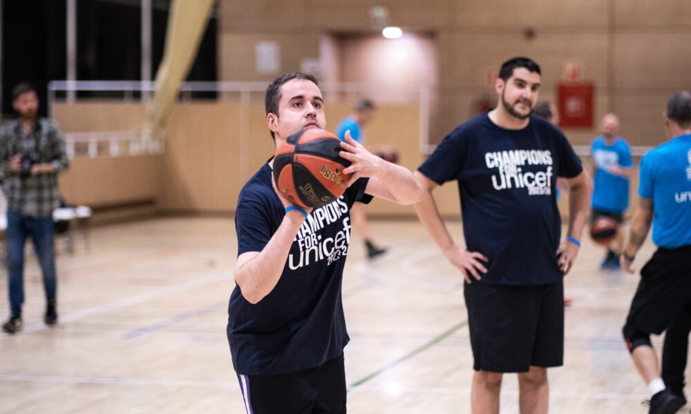 Un moment del partit de "Champions for Unicef" / BCA / Dani Catalán