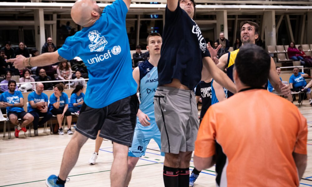 Un moment del partit de "Champions for Unicef" / BCA / Dani Catalán