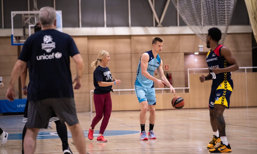 Un moment del partit de "Champions for Unicef" / BCA / Dani Catalán