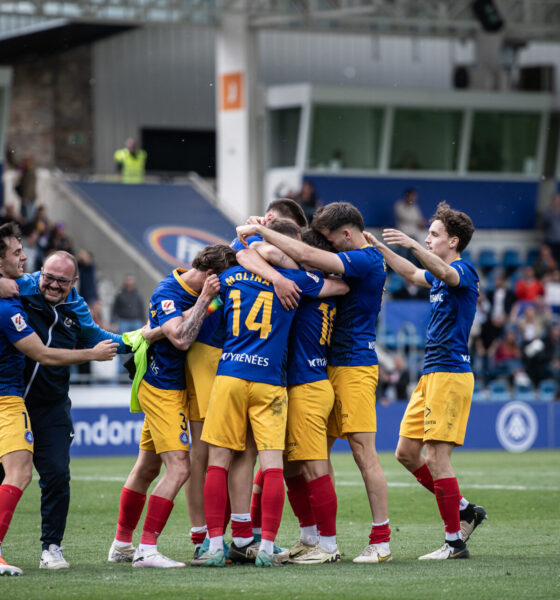 Els jugadors de l'Andorra celebrant el gol de Karrikaburu / FCA